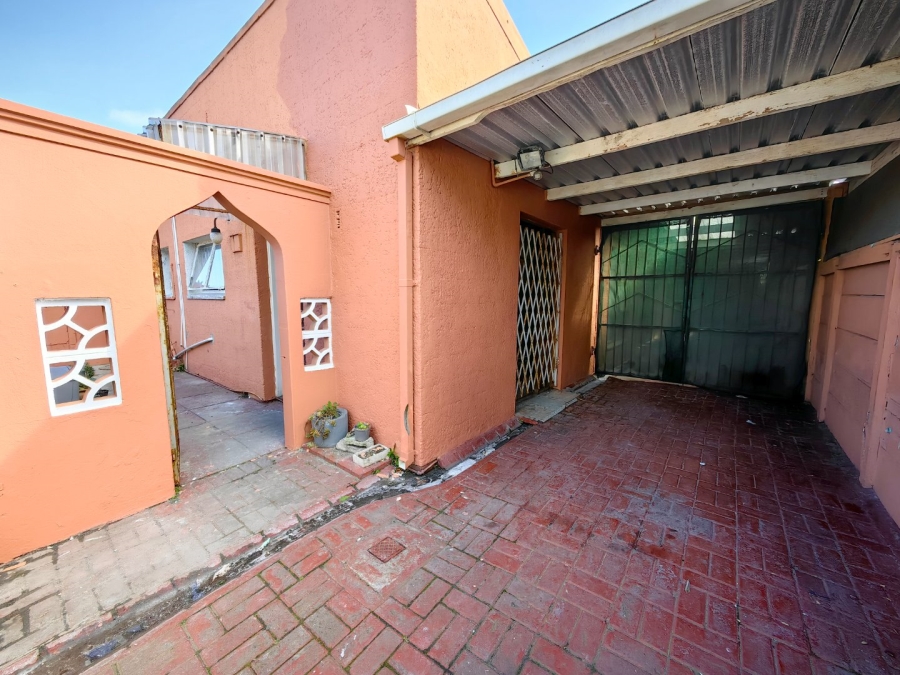 3 Bedroom Property for Sale in Westridge Western Cape